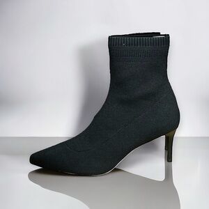 🌻NEW Pour La Victoire Daphne Nickle Knit Black Ankle Booties Size 10 | box inc.